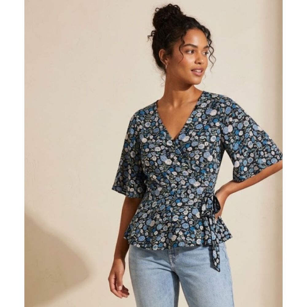 Ann Taylor LOFT Floral Flutter Sleeve Tie Waist Wrap Top Women's Size Medium